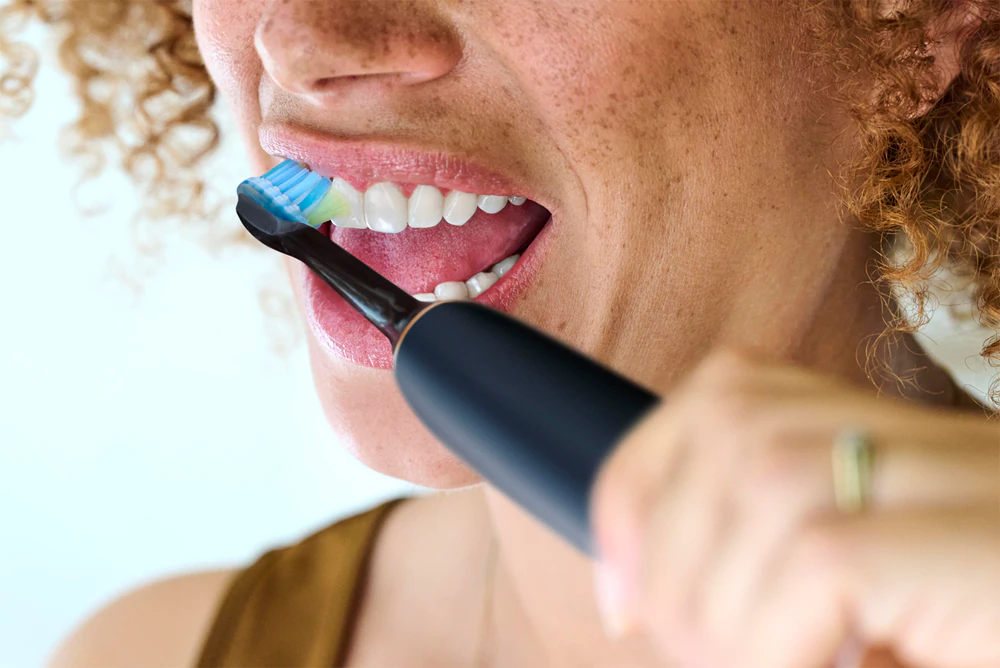 Philips Sonicare C3 Premium Plaque Defense Ersatzbürstenköpfe Schwarz (4 Stk.)